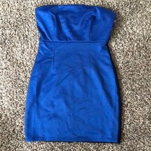 Black/blue strapless dress